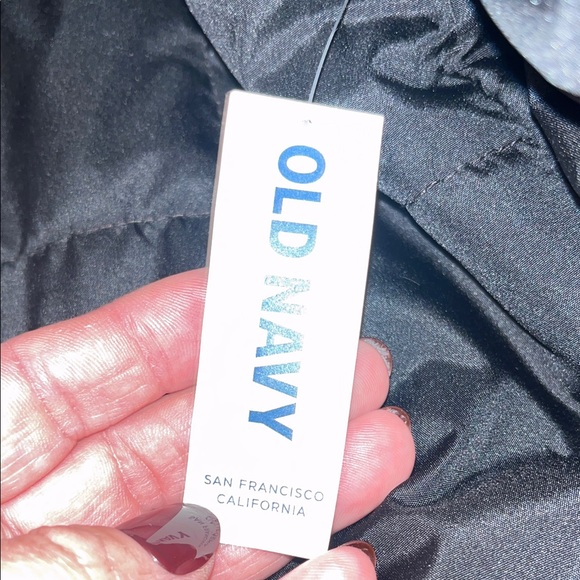 Old Navy Men's Dark Puffer Jacket - Picture 3 of 7